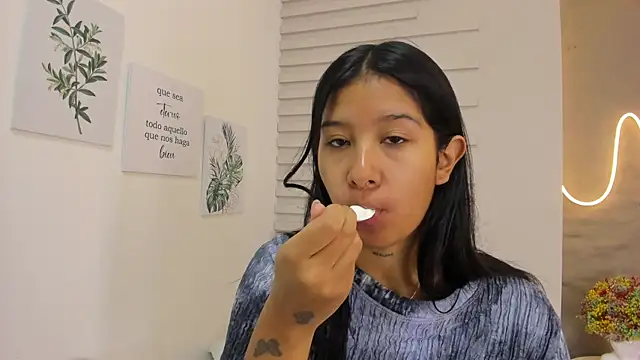 Aida moreno online show from 03-13-25, 10:57