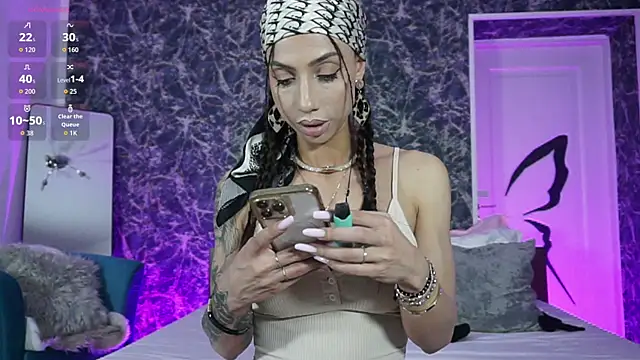 BrianaGolddenn online show from 05-27-26, 07:33