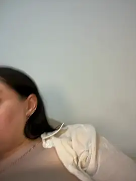 Evelinia online show from 02-20-25, 08:14