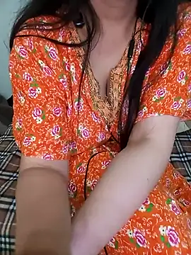 Snapshot of Liyan- chatting on 03-14-25, 02:10 Liyan- online show from 03-14-25, 02:10