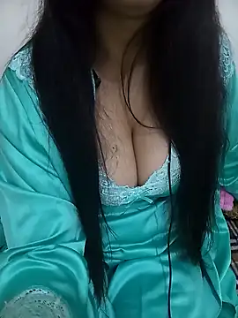 Snapshot of Liyan- chatting on 03-20-25, 01:57 Liyan- online show from 03-20-25, 01:57