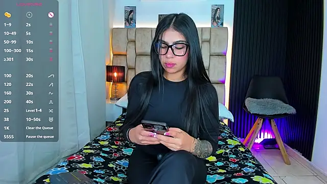 little sophie18 online show from 11-16-25, 09:31