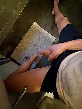 Snapshot of fabs89 chatting on 11-16-25, 06:52 fabs89 online show from 11-16-25, 06:52