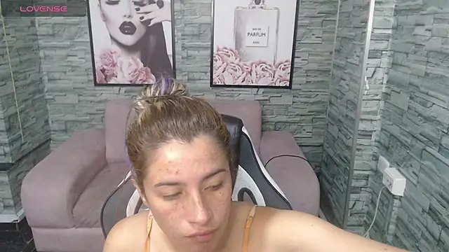 Valerie b online show from 12-29-24, 03:46