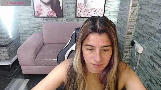 Valerie b online show from 02-01-25, 03:08