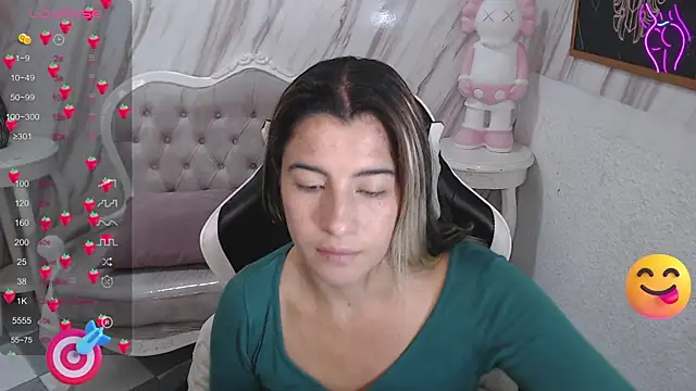 Valerie b online show from 03-19-25, 03:09