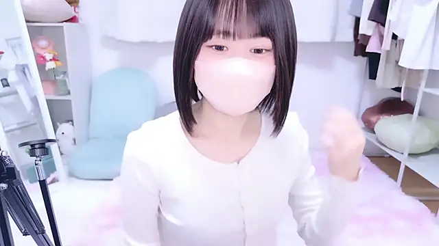 Im Yu-na online show from 03-06-26, 02:13