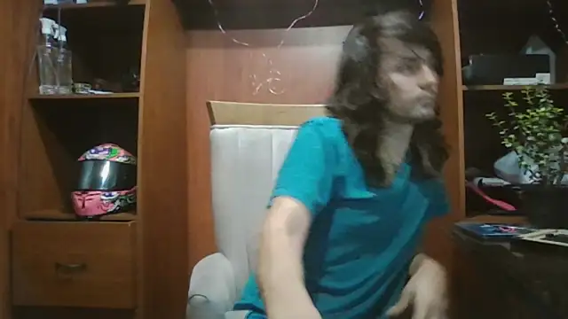 Dandrade789 online show from 11-20-25, 04:34