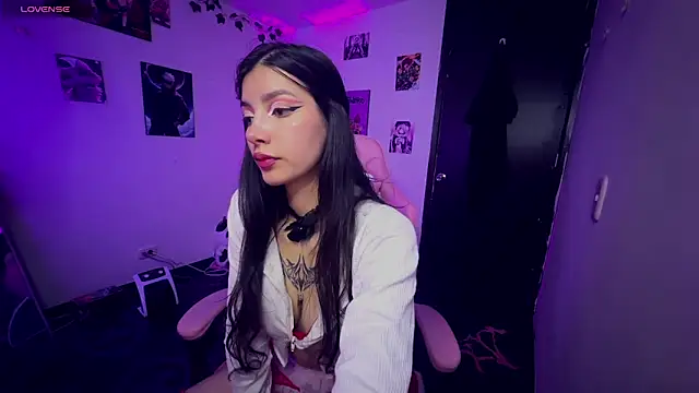 Snapshot of cami_mila9 chatting on 02-11-26, 05:45 cami mila9 online show from 02-11-26, 05:45