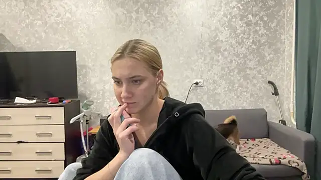 AnneBall online show from 02-10-25, 03:21