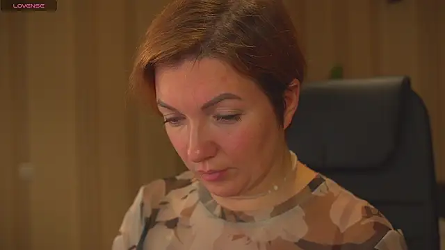 Snapshot of Katherine_Fox chatting on 12-03-24, 07:32 Katherine Fox online show from 12-03-24, 07:32