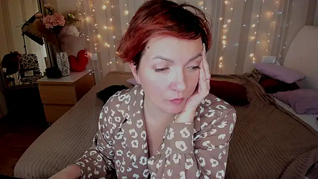 Snapshot of Katherine_Fox chatting on 02-04-25, 06:49 Katherine Fox online show from 02-04-25, 06:49