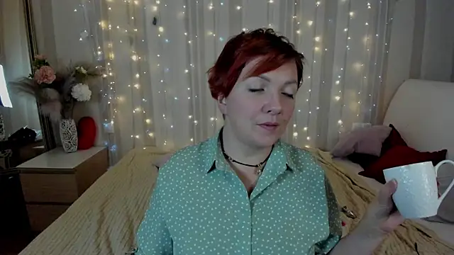 Snapshot of Katherine_Fox chatting on 03-15-25, 03:37 Katherine Fox online show from 03-15-25, 03:37