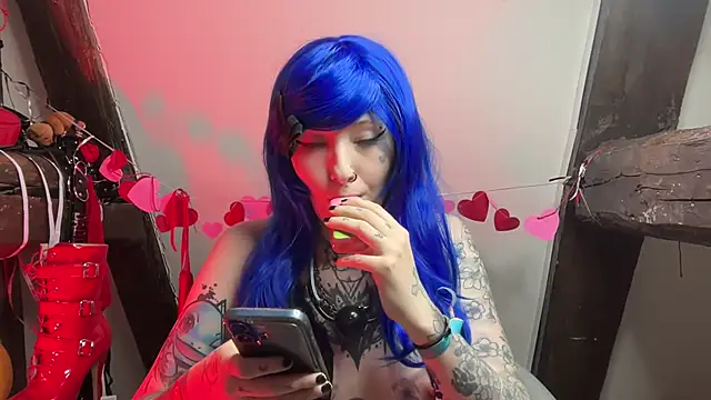 Snapshot of coyemoo chatting on 03-10-26, 10:42 coyemoo online show from 03-10-26, 10:42