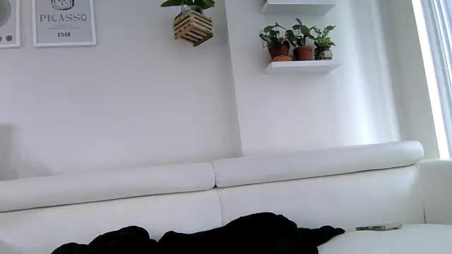 Snapshot of badblondebunny chatting on 10-29-25, 06:20 badblondebunny online show from 10-29-25, 06:20