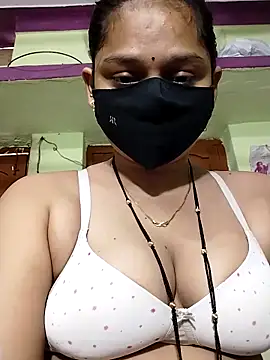 Snapshot of Kashish_18 chatting on 06-04-26, 08:20 Kashish 18 online show from 06-04-26, 08:20