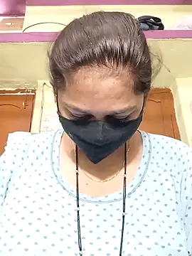 Snapshot of Kashish_18 chatting on 06-12-26, 06:34 Kashish 18 online show from 06-12-26, 06:34