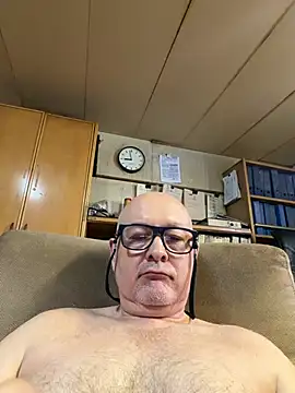 lam007 online show from 08-04-26, 07:55