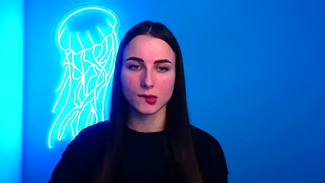 Eva Janee online show from 12-25-24, 12:15