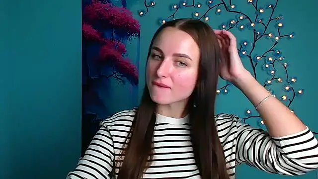 Eva Janee online show from 10-20-25, 11:21