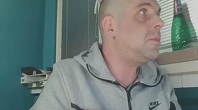 Snapshot of YouWantMe666 chatting on 02-10-25, 06:56 YouWantMe666 online show from 02-10-25, 06:56