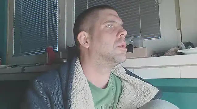 Snapshot of YouWantMe666 chatting on 02-20-25, 05:33 YouWantMe666 online show from 02-20-25, 05:33