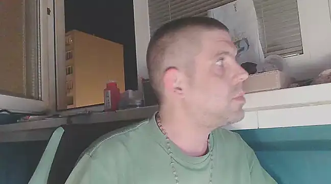 Snapshot of YouWantMe666 chatting on 02-20-25, 08:25 YouWantMe666 online show from 02-20-25, 08:25