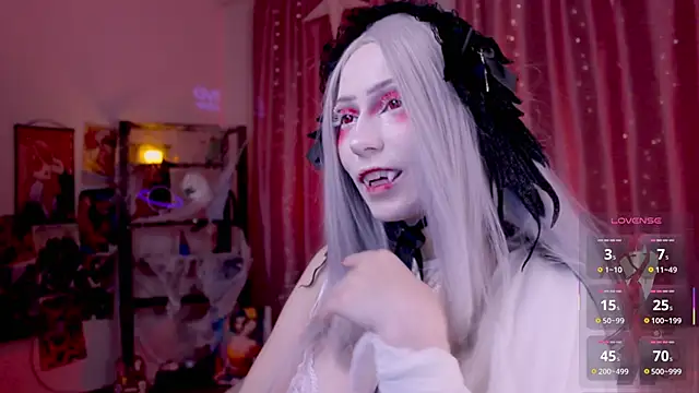 Carolina Leep online show from 10-29-25, 01:46