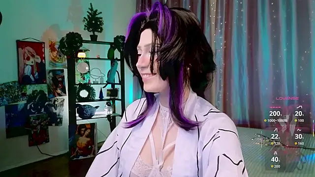 Carolina Leep online show from 12-18-25, 01:39