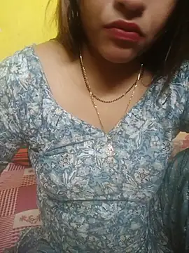 Snapshot of Sexyranibhabhi chatting on 07-19-26, 04:00 Sexyranibhabhi online show from 07-19-26, 04:00