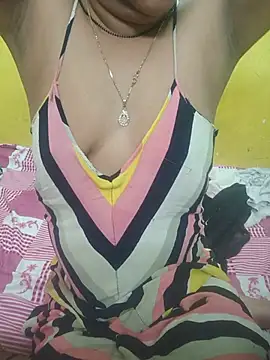 Snapshot of Sexyranibhabhi chatting on 07-23-26, 03:26 Sexyranibhabhi online show from 07-23-26, 03:26