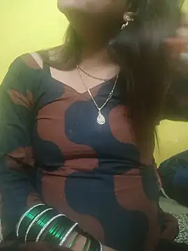 Snapshot of Sexyranibhabhi chatting on 08-04-26, 02:19 Sexyranibhabhi online show from 08-04-26, 02:19