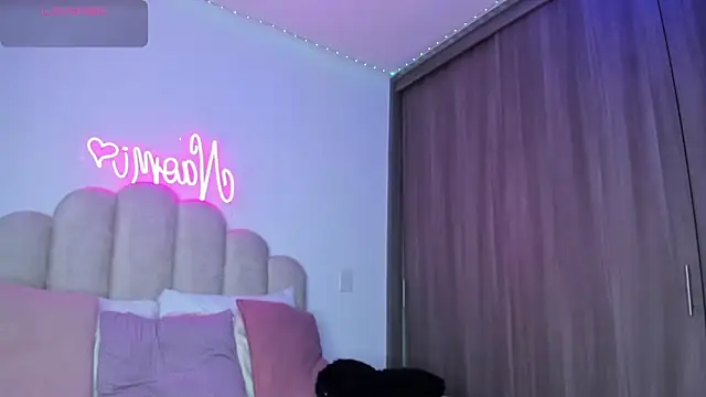 NaomiAsha online show from 02-19-26, 08:27