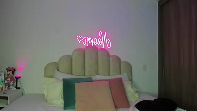 NaomiAsha online show from 02-20-26, 08:20