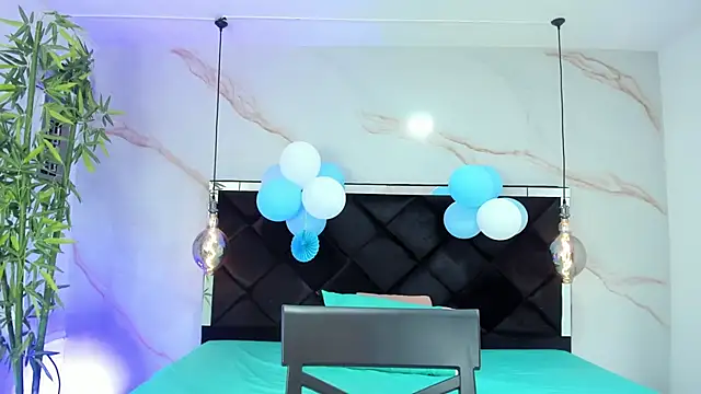 AngelaaCute  online show from 09-25-25, 12:20