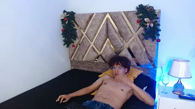 nickolas moon online show from 12-19-24, 03:30