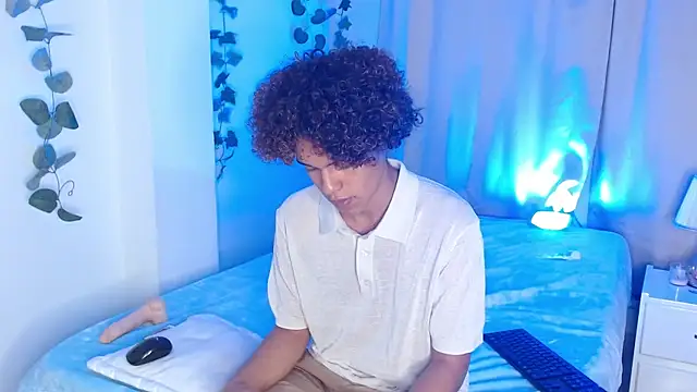 nickolas moon online show from 02-04-25, 10:34