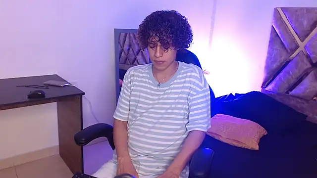 nickolas moon online show from 03-21-25, 01:56