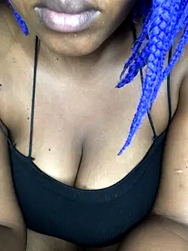 Snapshot of Lamborghiniasia chatting on 10-15-25, 10:21 Lamborghiniasia online show from 10-15-25, 10:21