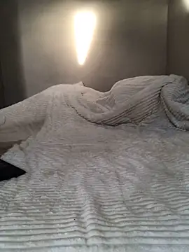 Snapshot of Lamborghiniasia chatting on 11-02-25, 04:04 Lamborghiniasia online show from 11-02-25, 04:04