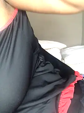 Snapshot of Lamborghiniasia chatting on 11-17-25, 03:40 Lamborghiniasia online show from 11-17-25, 03:40