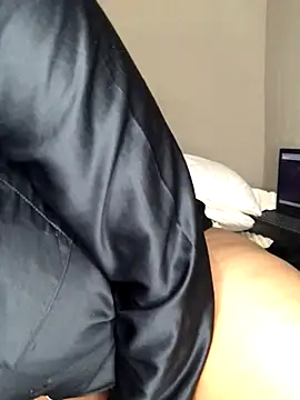 Snapshot of Lamborghiniasia chatting on 12-02-25, 10:38 Lamborghiniasia online show from 12-02-25, 10:38