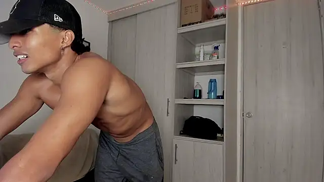 Snapshot of _diegsz_ chatting on 02-02-25, 06:15 diegsz online show from 02-02-25, 06:15