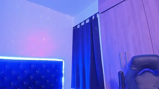 Snapshot of _diegsz_ chatting on 03-26-26, 12:11 diegsz online show from 03-26-26, 12:11