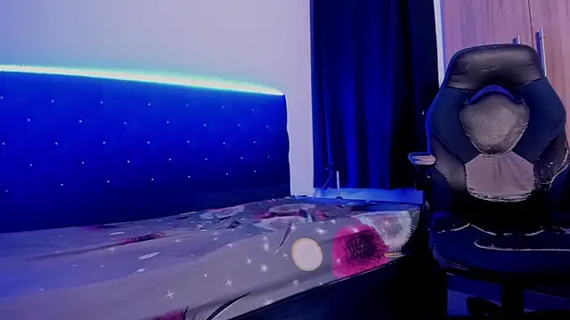 Snapshot of _diegsz_ chatting on 04-05-26, 03:20 diegsz online show from 04-05-26, 03:20