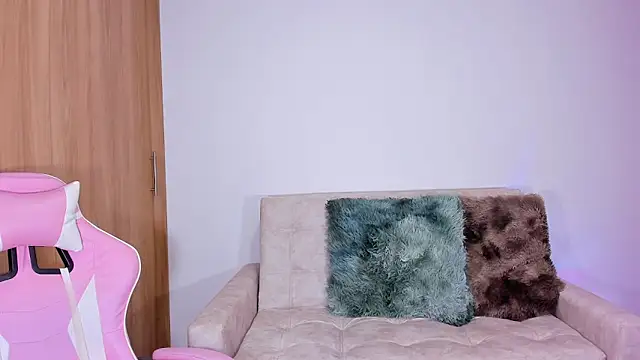 annika taylor online show from 01-18-25, 11:11