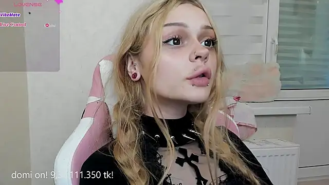 Snapshot of shy_melony chatting on 07-03-26, 05:52 shy melony online show from 07-03-26, 05:52