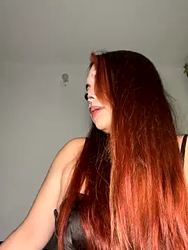 Snapshot of NatyOlson chatting on 11-01-25, 03:41 NatyOlson online show from 11-01-25, 03:41