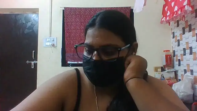 Snapshot of Hotmilfxox chatting on 06-11-26, 10:02 Hotmilfxox online show from 06-11-26, 10:02