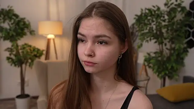 Snapshot of CherrylReid chatting on 12-14-24, 08:18 CherrylReid online show from 12-14-24, 08:18